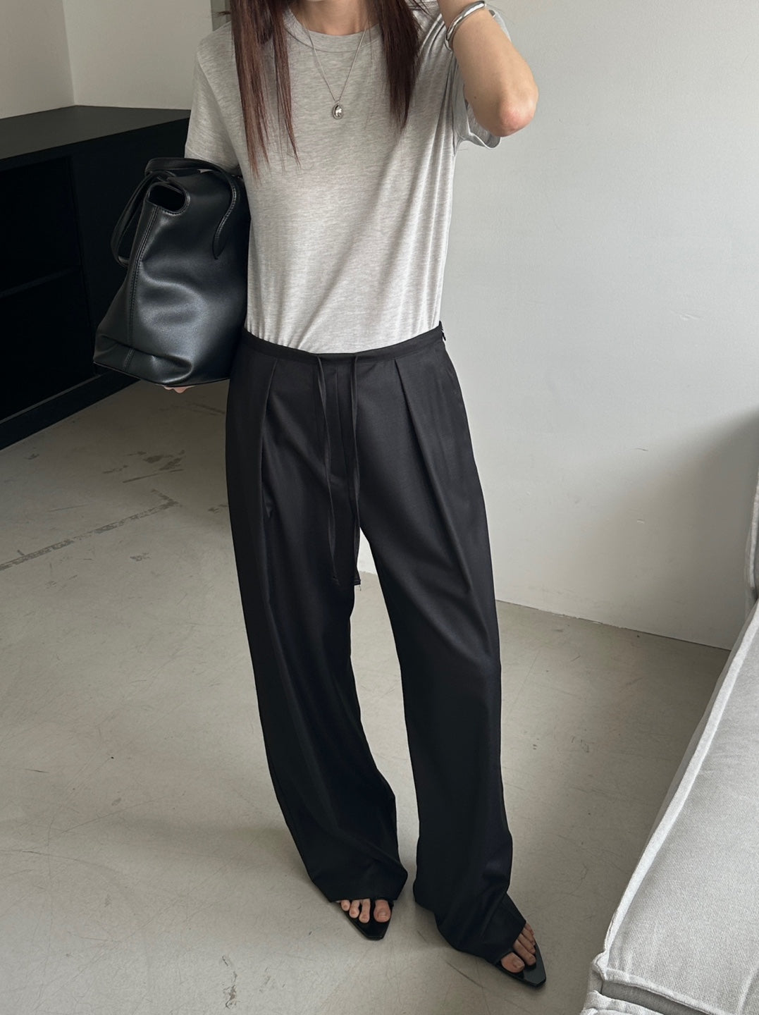 Relaxed Black Wide-Leg Drawstring Pants