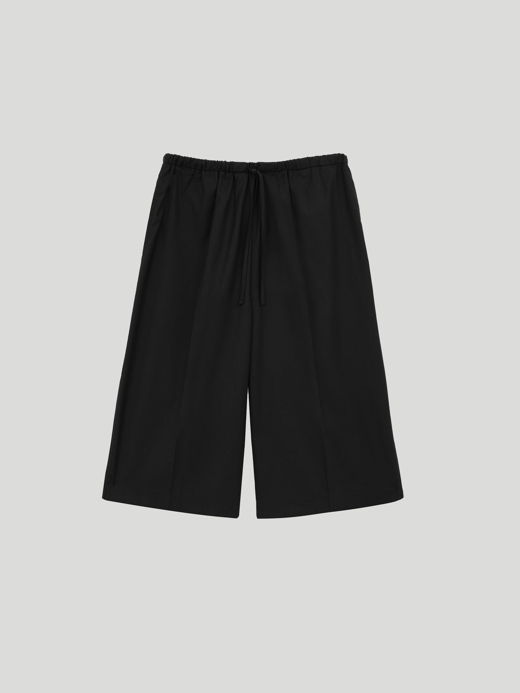 The Essential Black Bermuda Pants