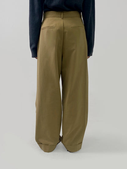 Cotton Curved Pleat Pants