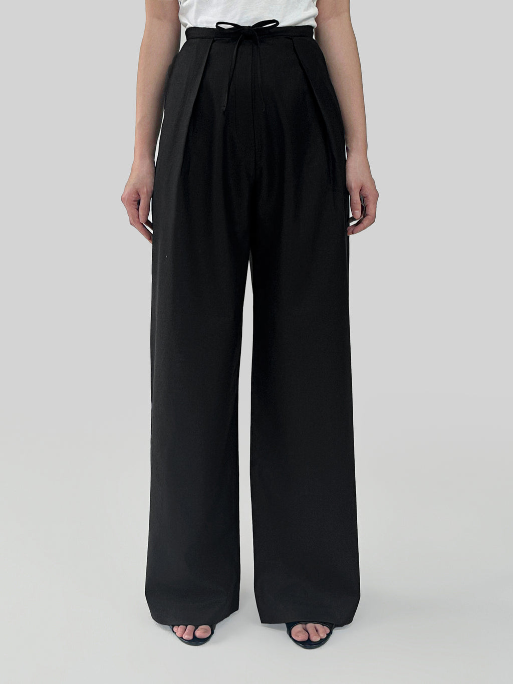 Relaxed Black Wide-Leg Drawstring Pants