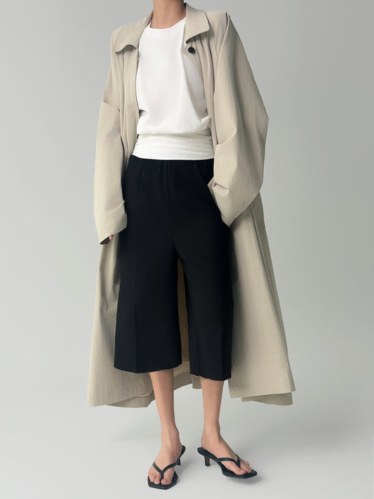 The Essential Black Bermuda Pants