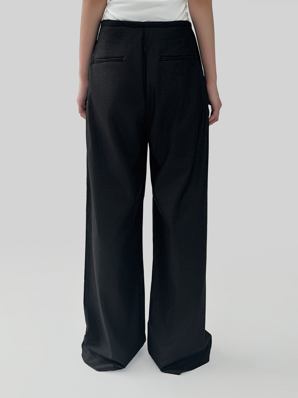 Relaxed Black Wide-Leg Drawstring Pants