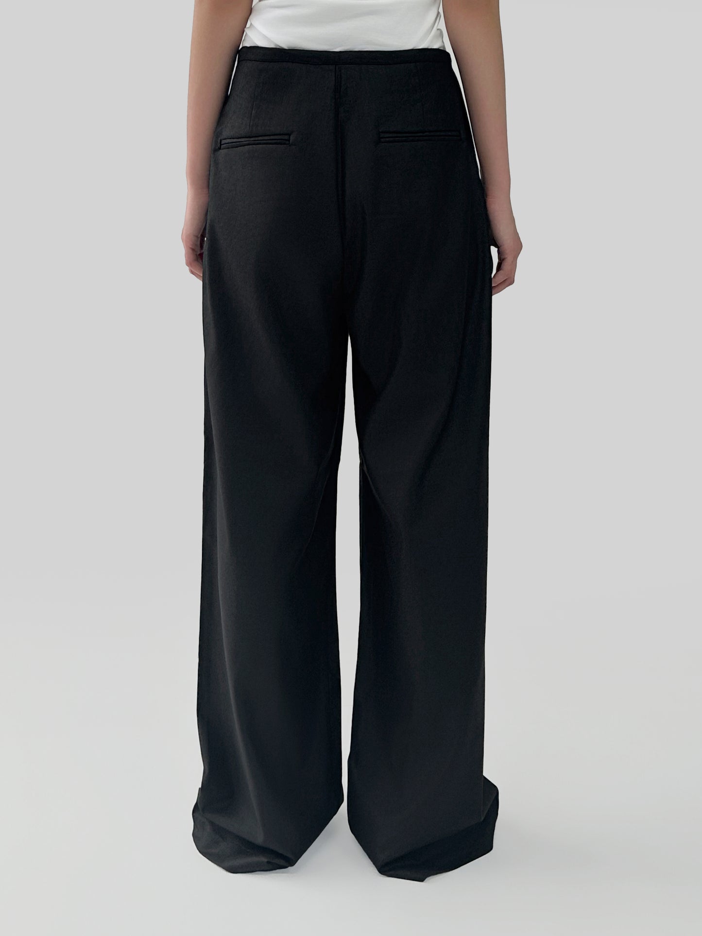 Relaxed Black Wide-Leg Drawstring Pants