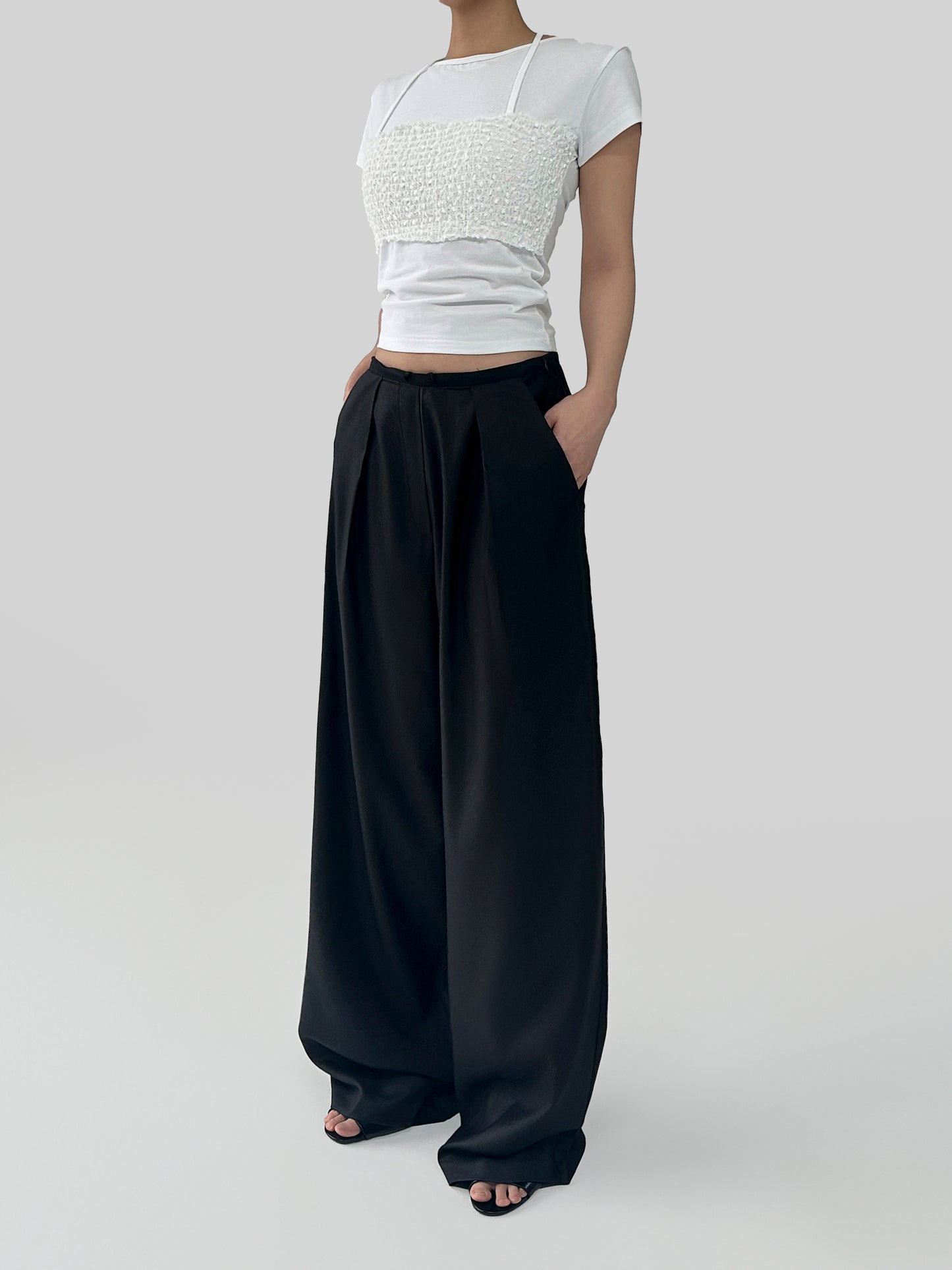 Relaxed Black Wide-Leg Drawstring Pants