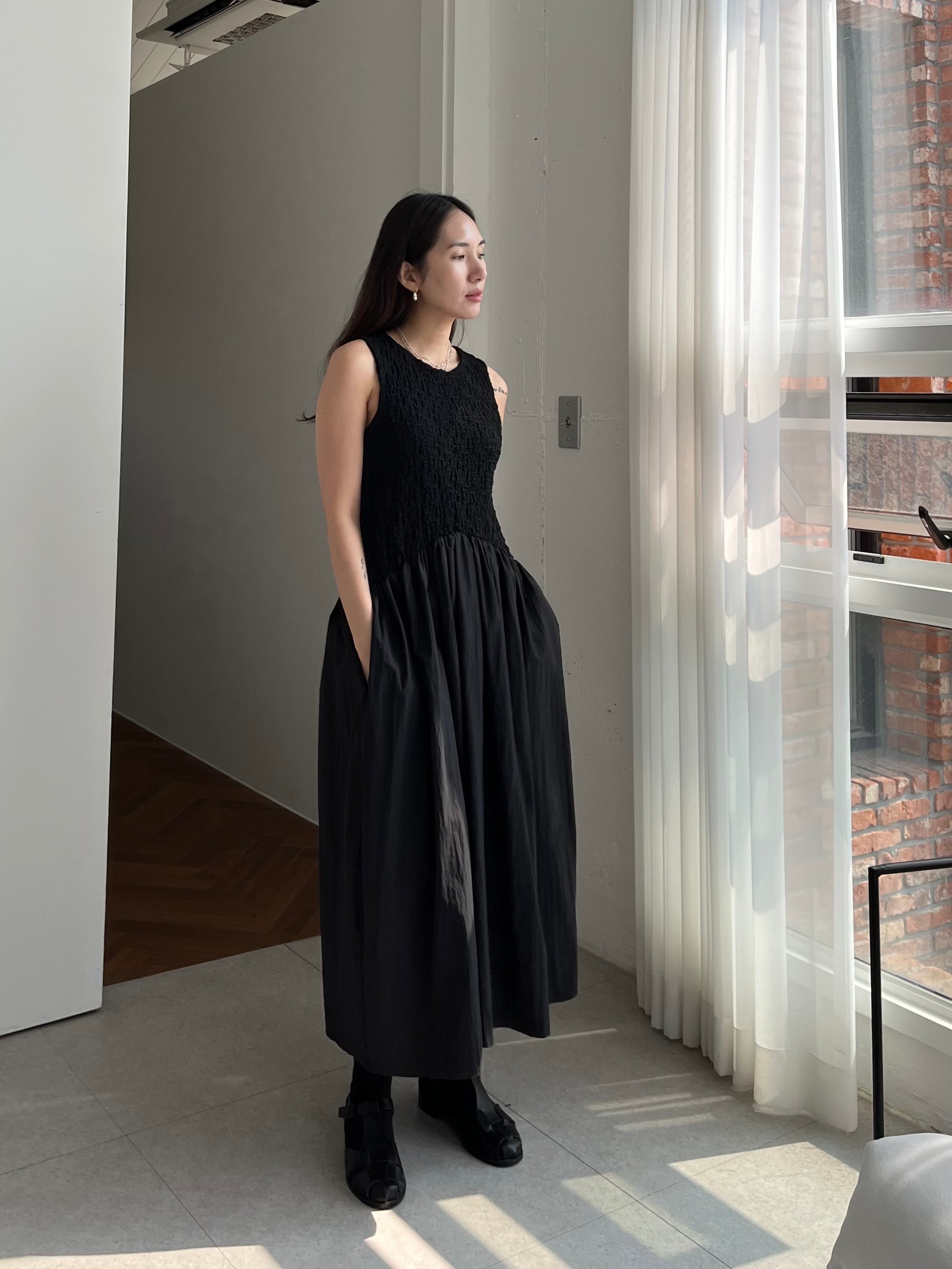 Cécile Contrast Midi Dress Black