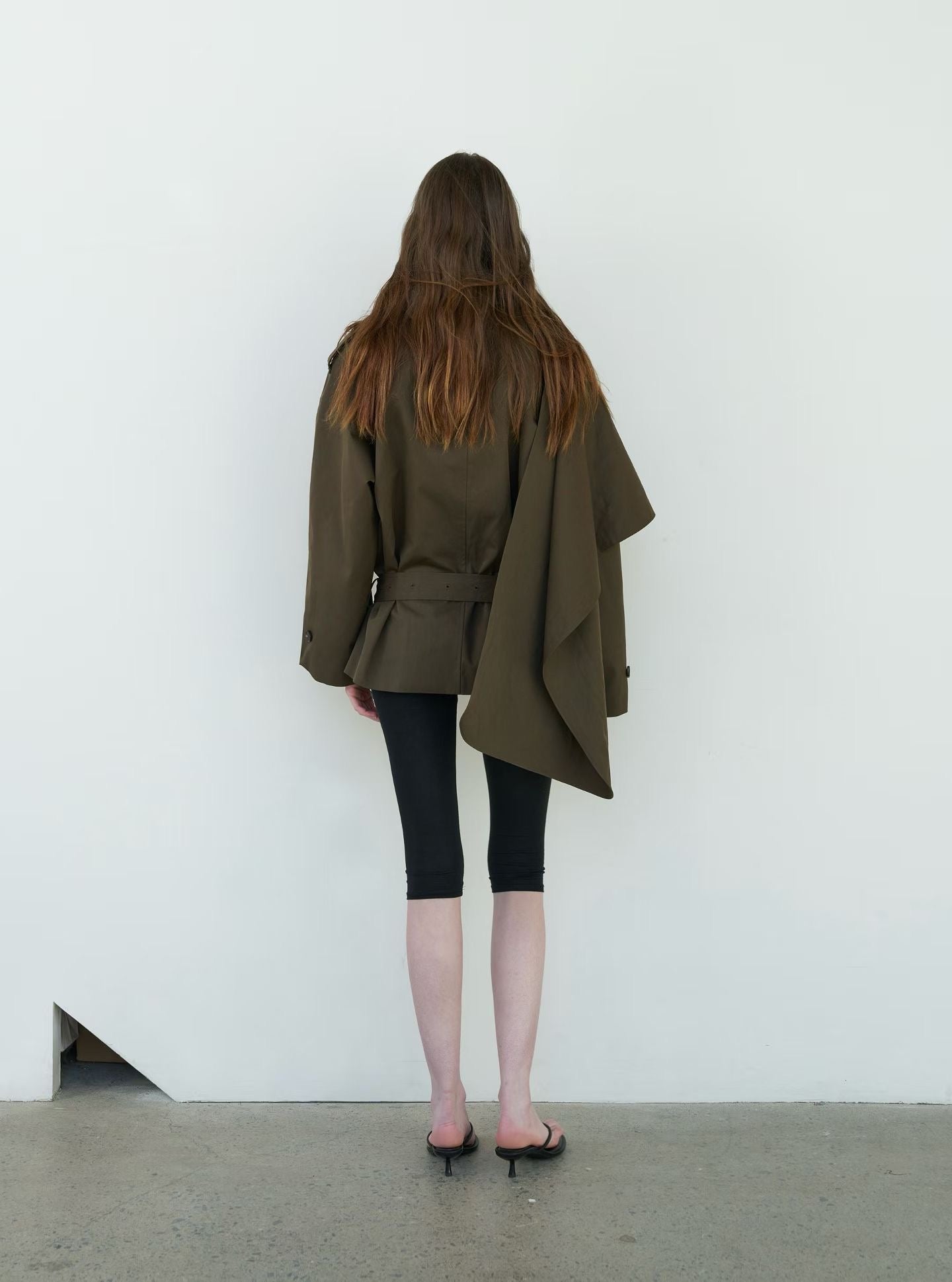 Arla Short Trench Coat in Khaki