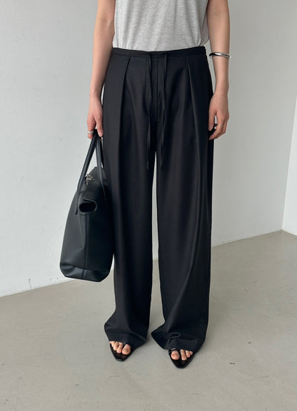 Relaxed Black Wide-Leg Drawstring Pants