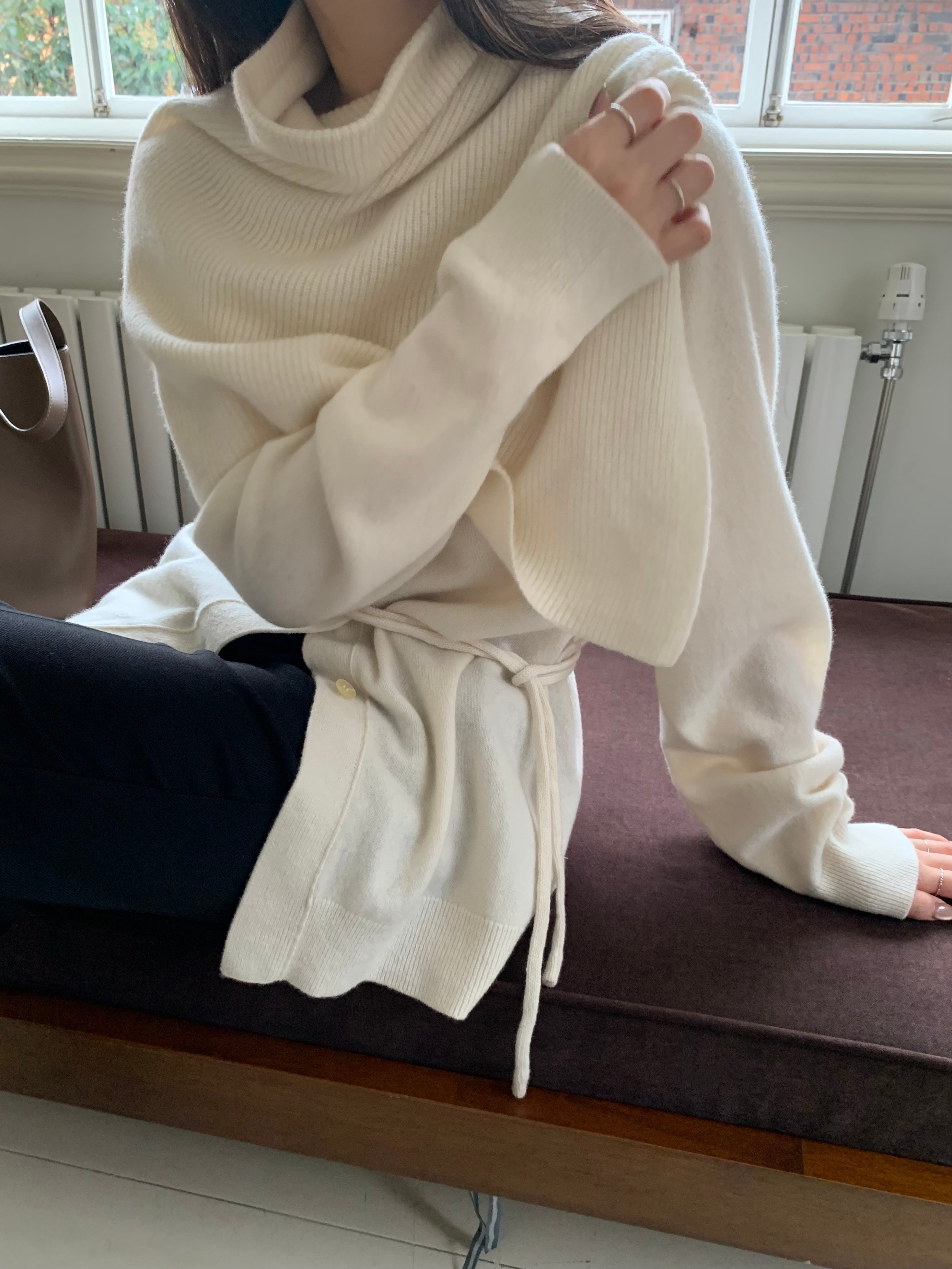 The Wool Set in Ivory – Cardigan & Scarf
