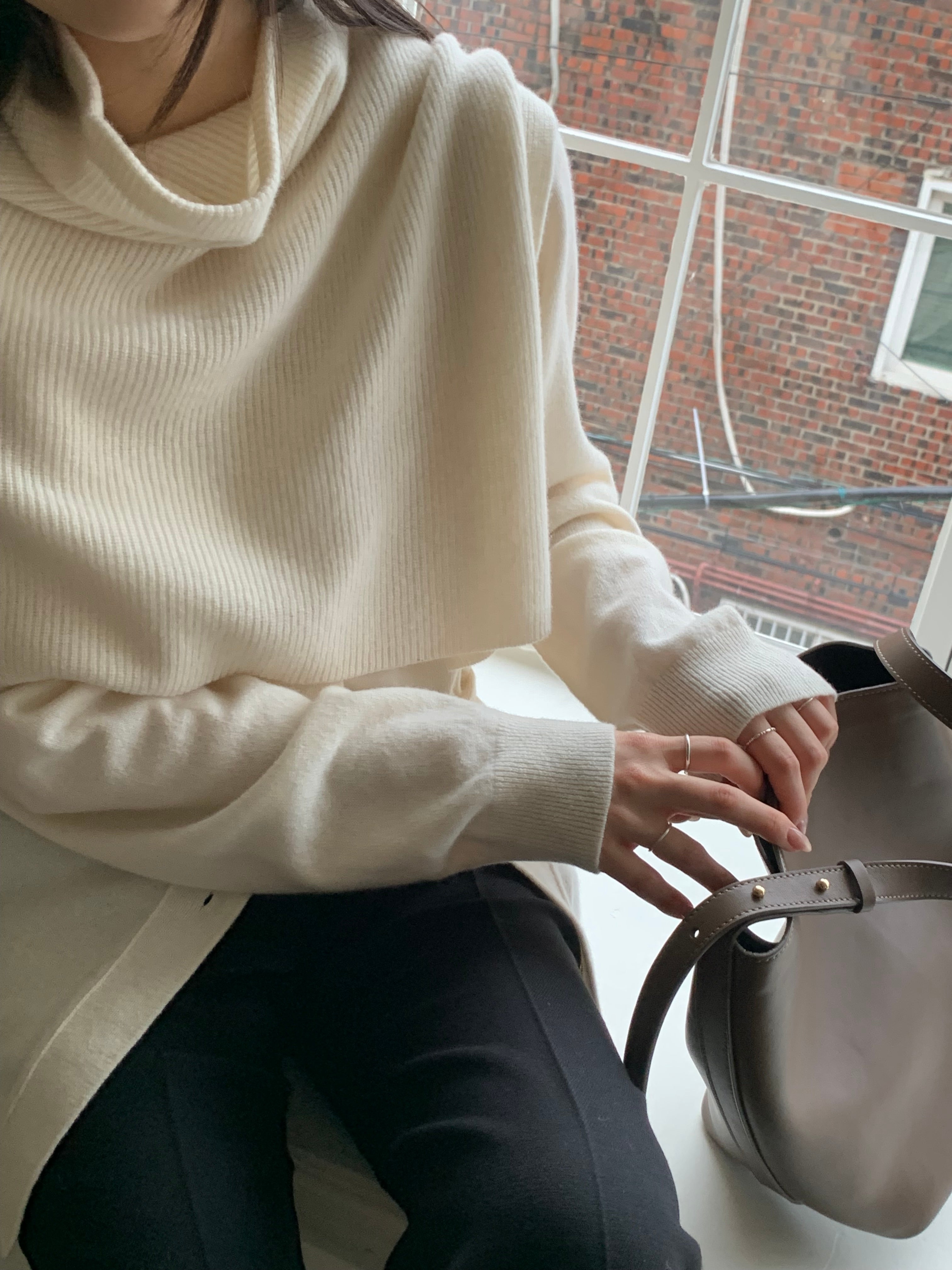 The Wool Set in Ivory – Cardigan & Scarf