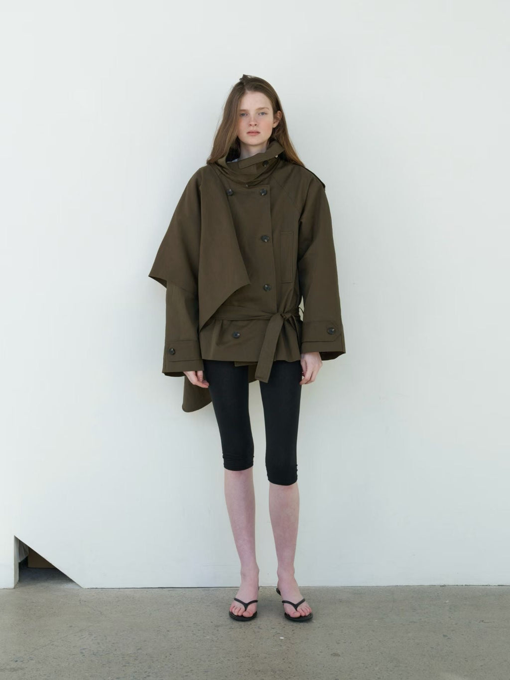 Arla Short Trench Coat in Khaki